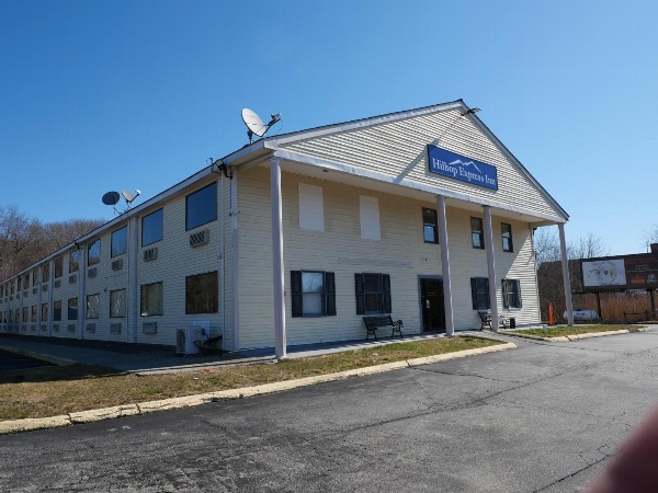 Hilltop Express Inn image 11