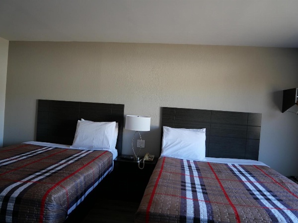 Hilltop Express Inn image 16