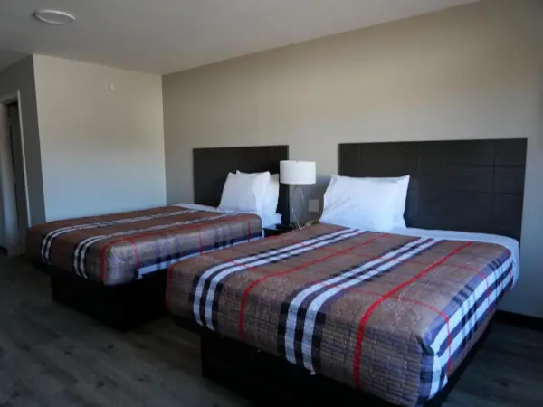 Hilltop Express Inn 8